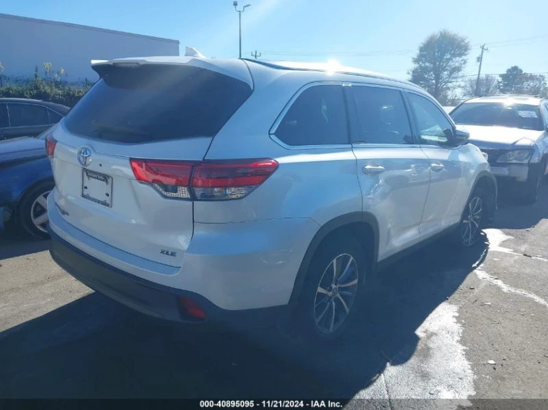 Toyota Highlander * XLE* , снимка 3 - Автомобили и джипове - 48614445