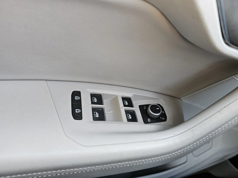 VW Touareg 3.0 dCi 286 hp, снимка 12 - Автомобили и джипове - 51963246