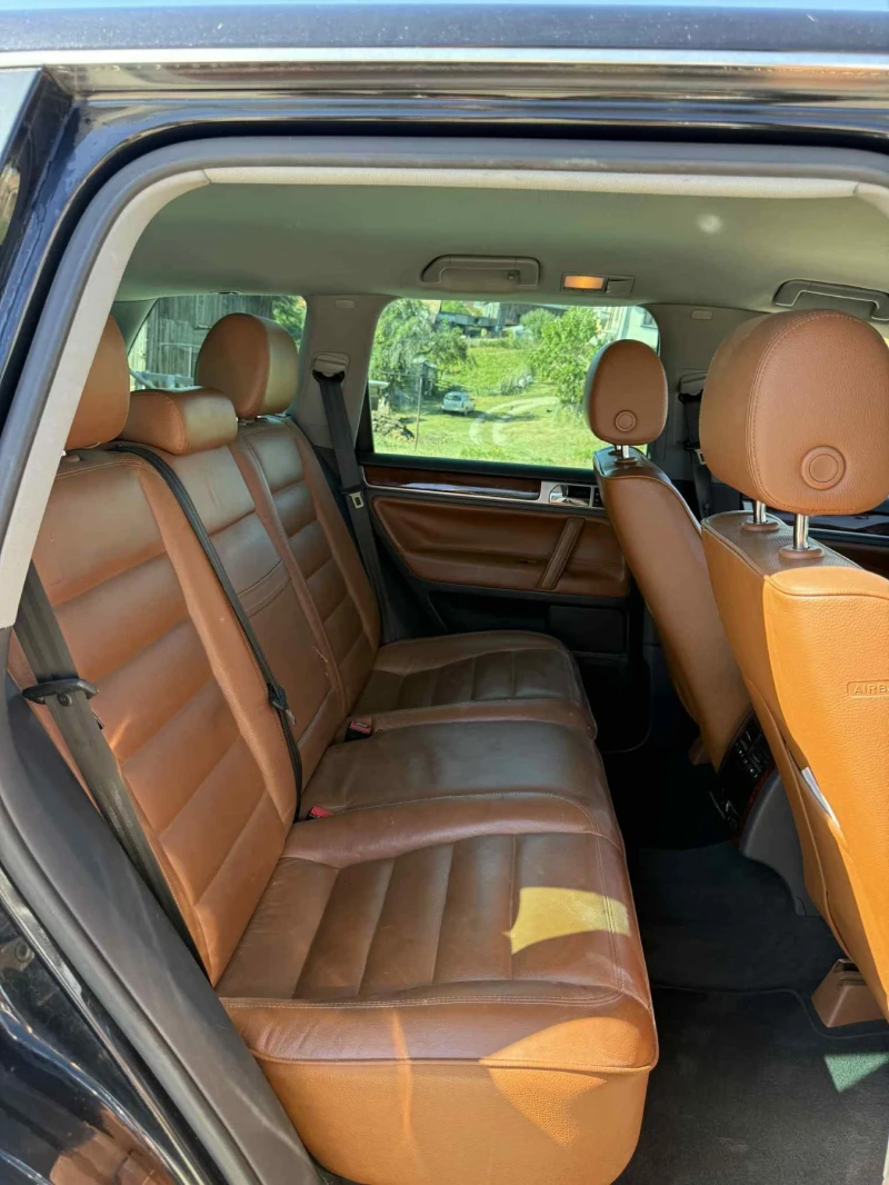 VW Touareg, снимка 4 - Автомобили и джипове - 53125139