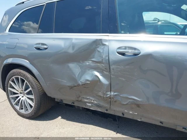 Mercedes-Benz GLS580 * 4MATIC* * АвтоКредит*  - изображение 7