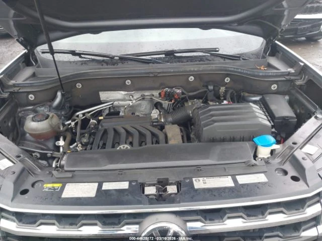 VW Atlas 3.6L V6 SEL / 4Х4 / 7 МЕСТА / ЛИЗИНГ, снимка 10 - Автомобили и джипове - 54683316