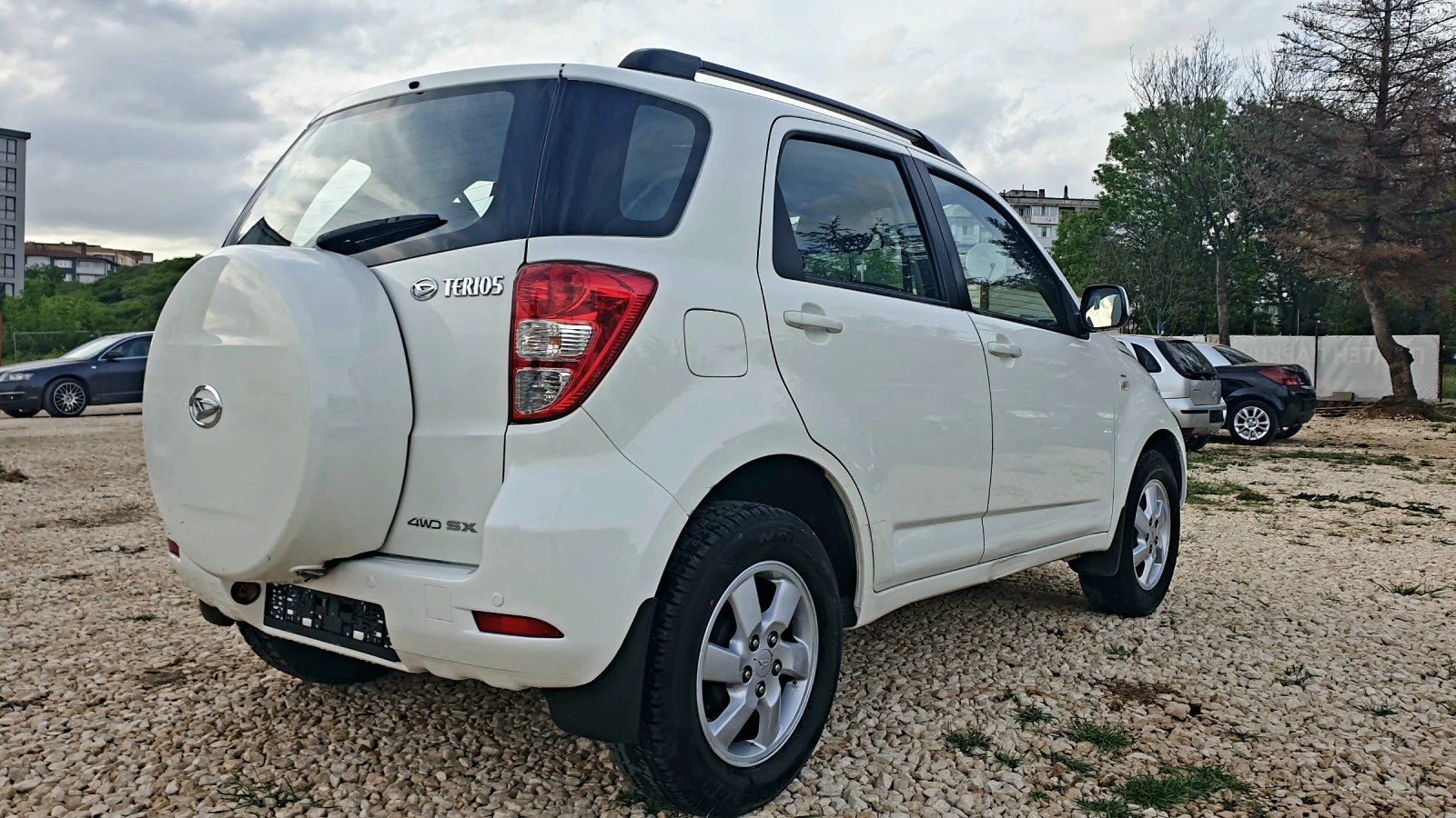 Daihatsu Terios 1.5 vvti 4x4 automatic - изображение 5