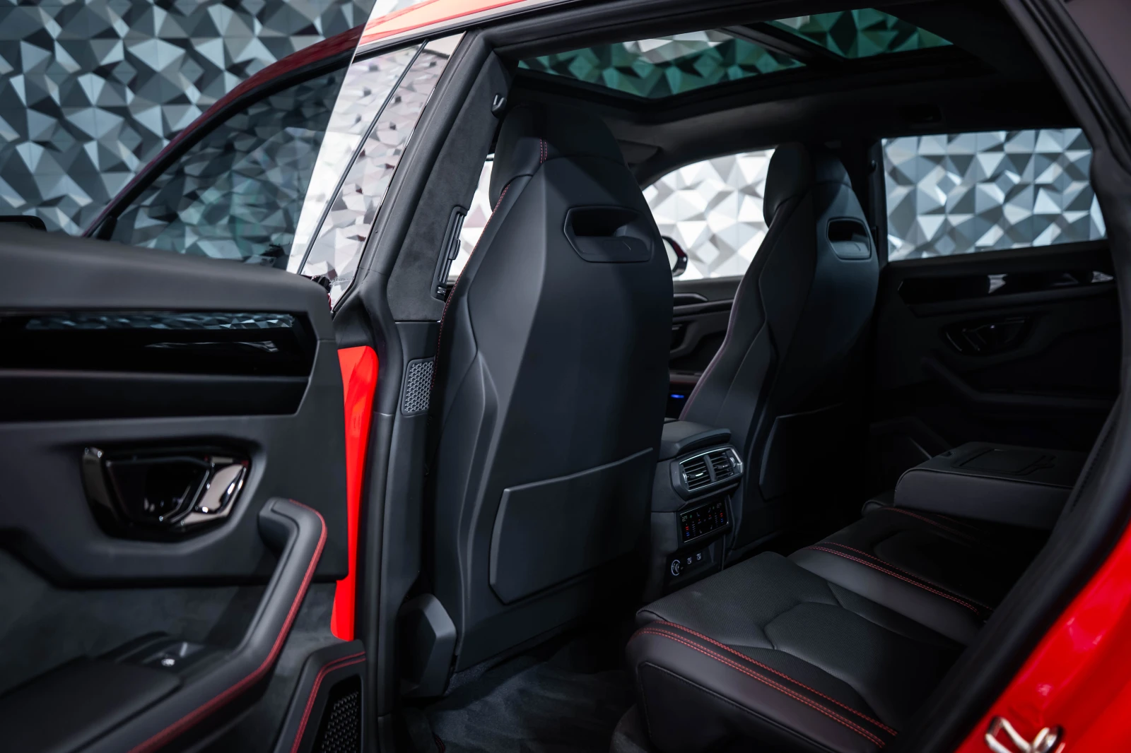 Lamborghini Urus SE Rosso Mars | Mobile.bg   14