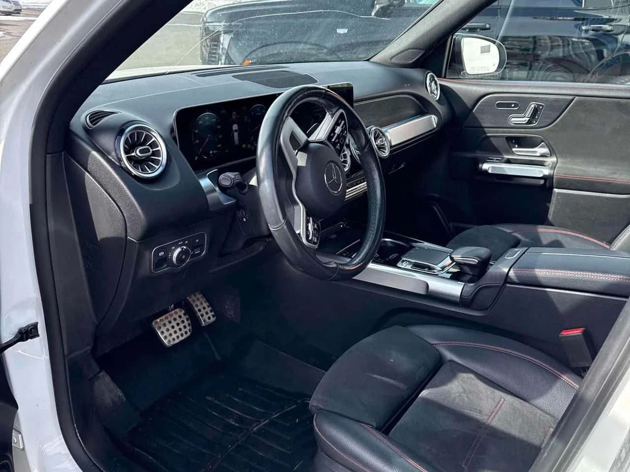 Mercedes-Benz GLB * 250 * CARFAX * ЦЕНА ДО БГ, снимка 5 - Автомобили и джипове - 53749494