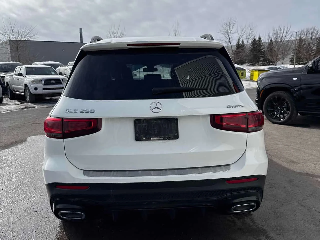 Mercedes-Benz GLB * 250 * CARFAX * ЦЕНА ДО БГ, снимка 4 - Автомобили и джипове - 53749494