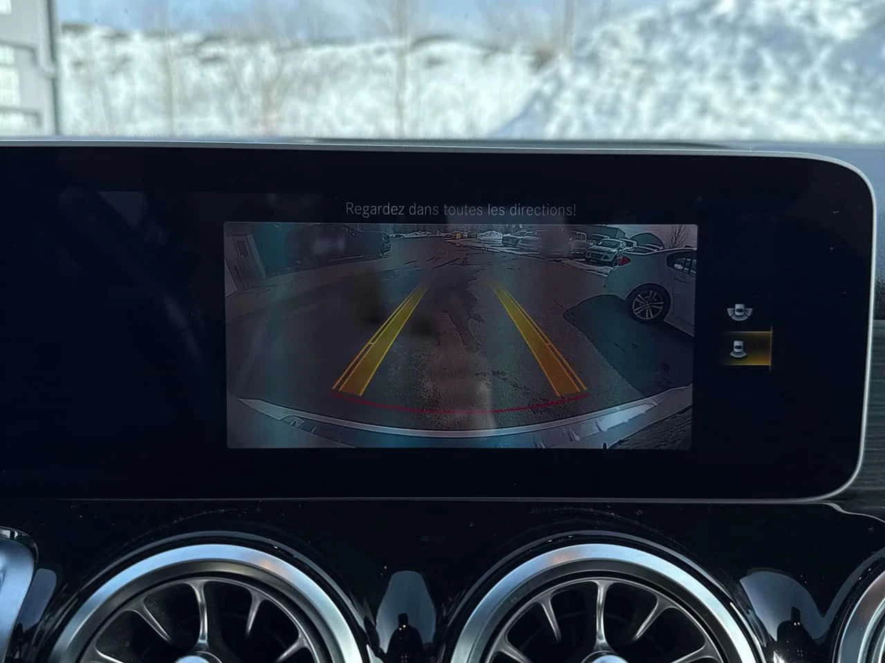 Mercedes-Benz GLB * 250 * CARFAX * ЦЕНА ДО БГ, снимка 13 - Автомобили и джипове - 53749494