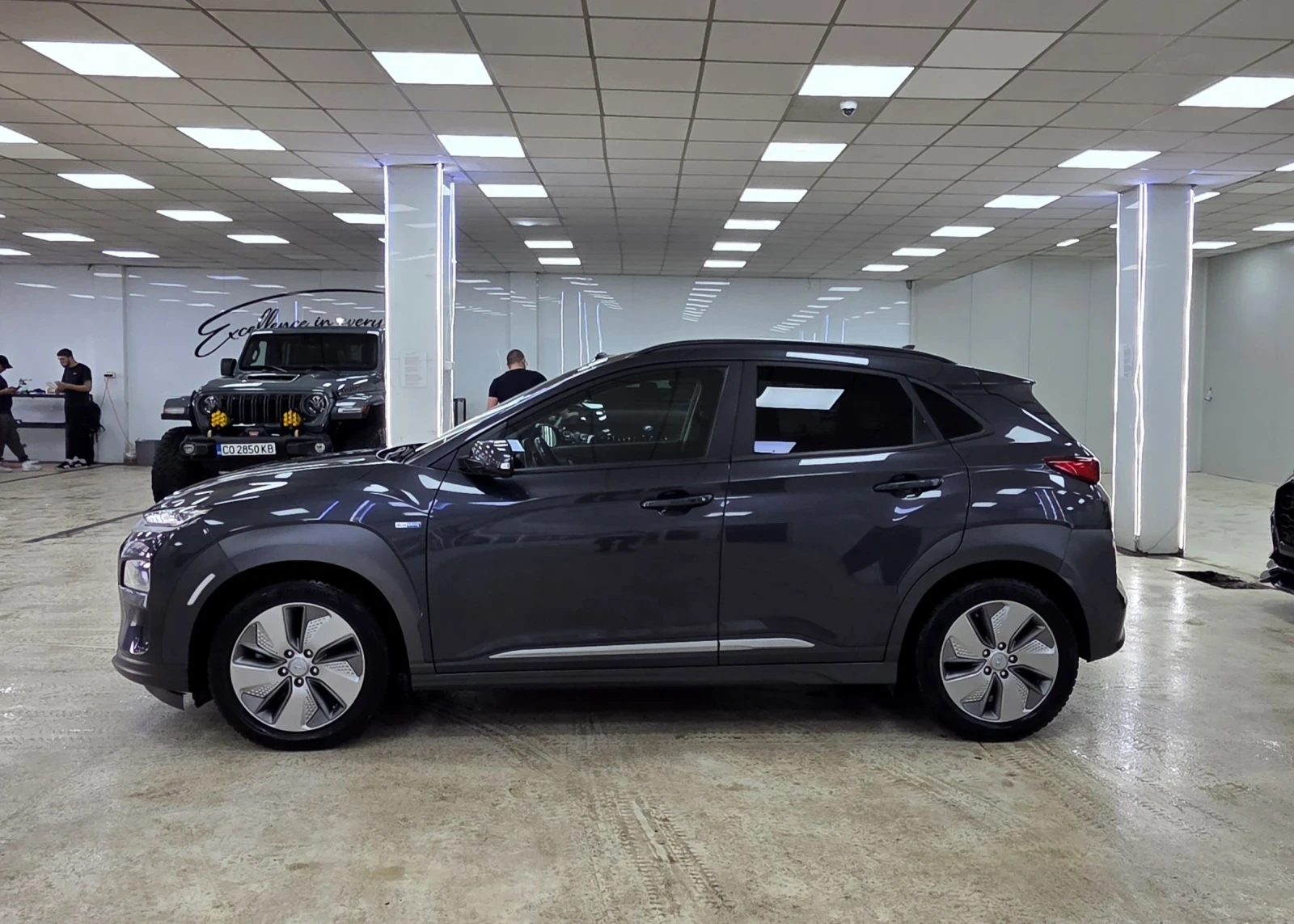 Hyundai Kona 64KWh/Premium/SOH100/Blue link, снимка 4 - Автомобили и джипове - 54117625