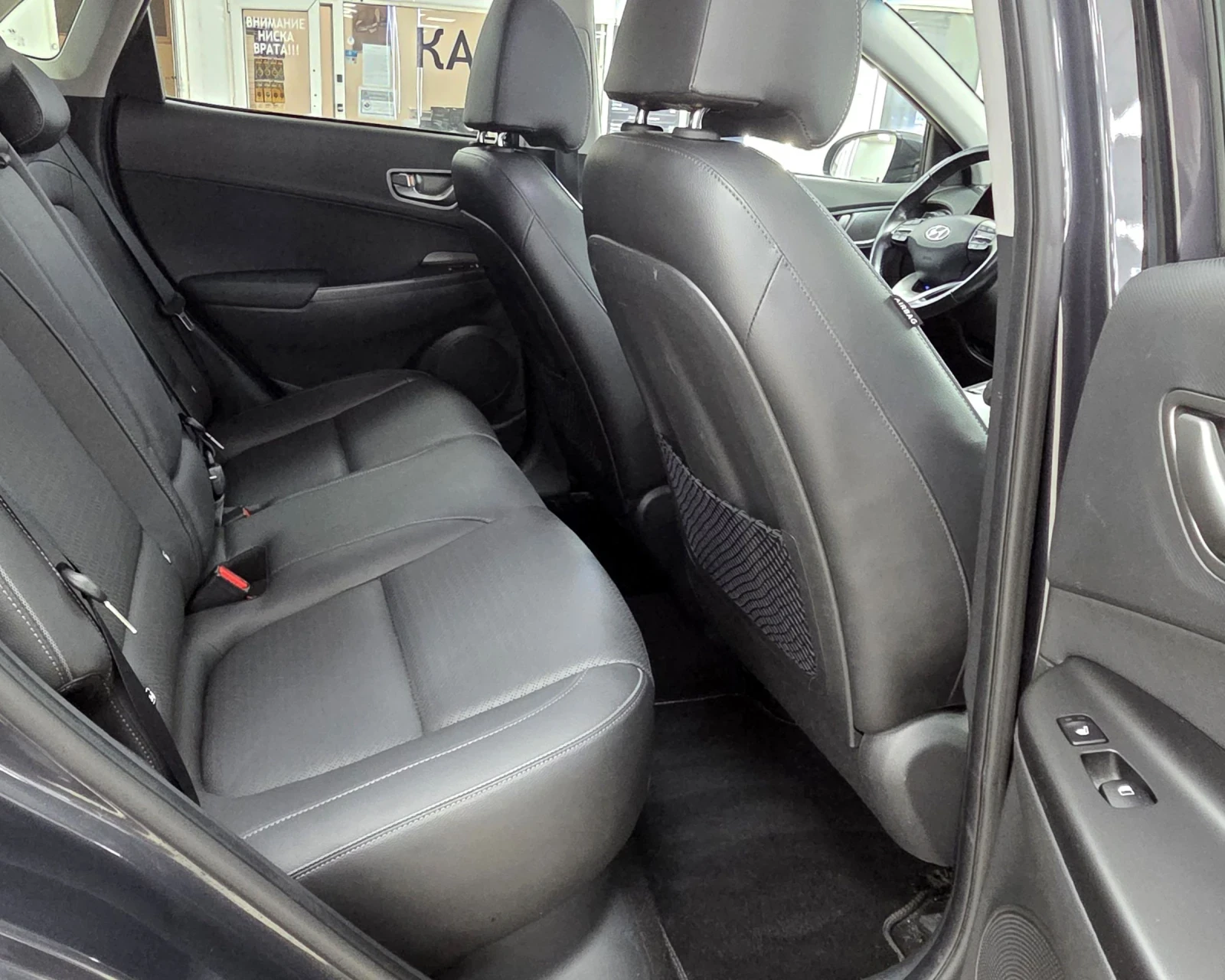 Hyundai Kona 64KWh/Premium/SOH100/Blue link, снимка 10 - Автомобили и джипове - 54117625