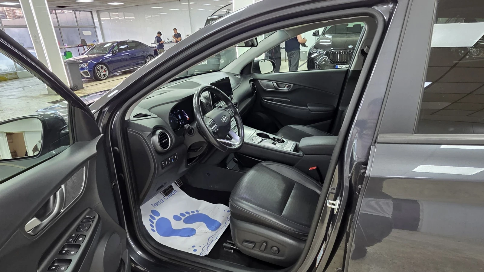 Hyundai Kona 64KWh/Premium/SOH100/Blue link, снимка 6 - Автомобили и джипове - 54117625