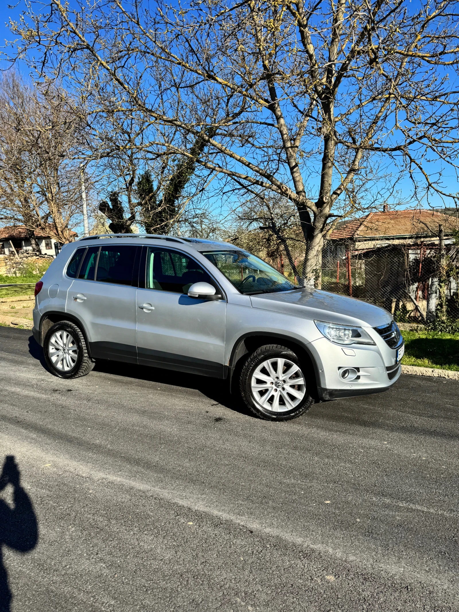 VW Tiguan 2.0 TDI 140 COMMON RAIL, снимка 2 - Автомобили и джипове - 54131292