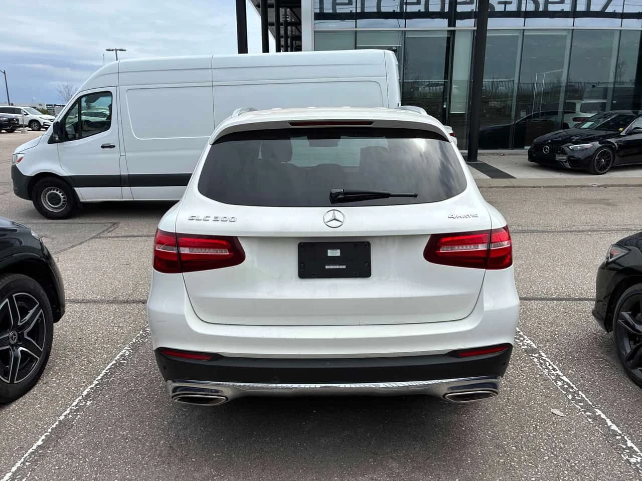 Mercedes-Benz GLC 300 | DISTRONIC | 360 | ПОДГРЕВ | ПАНОРАМА | , снимка 4 - Автомобили и джипове - 54307110