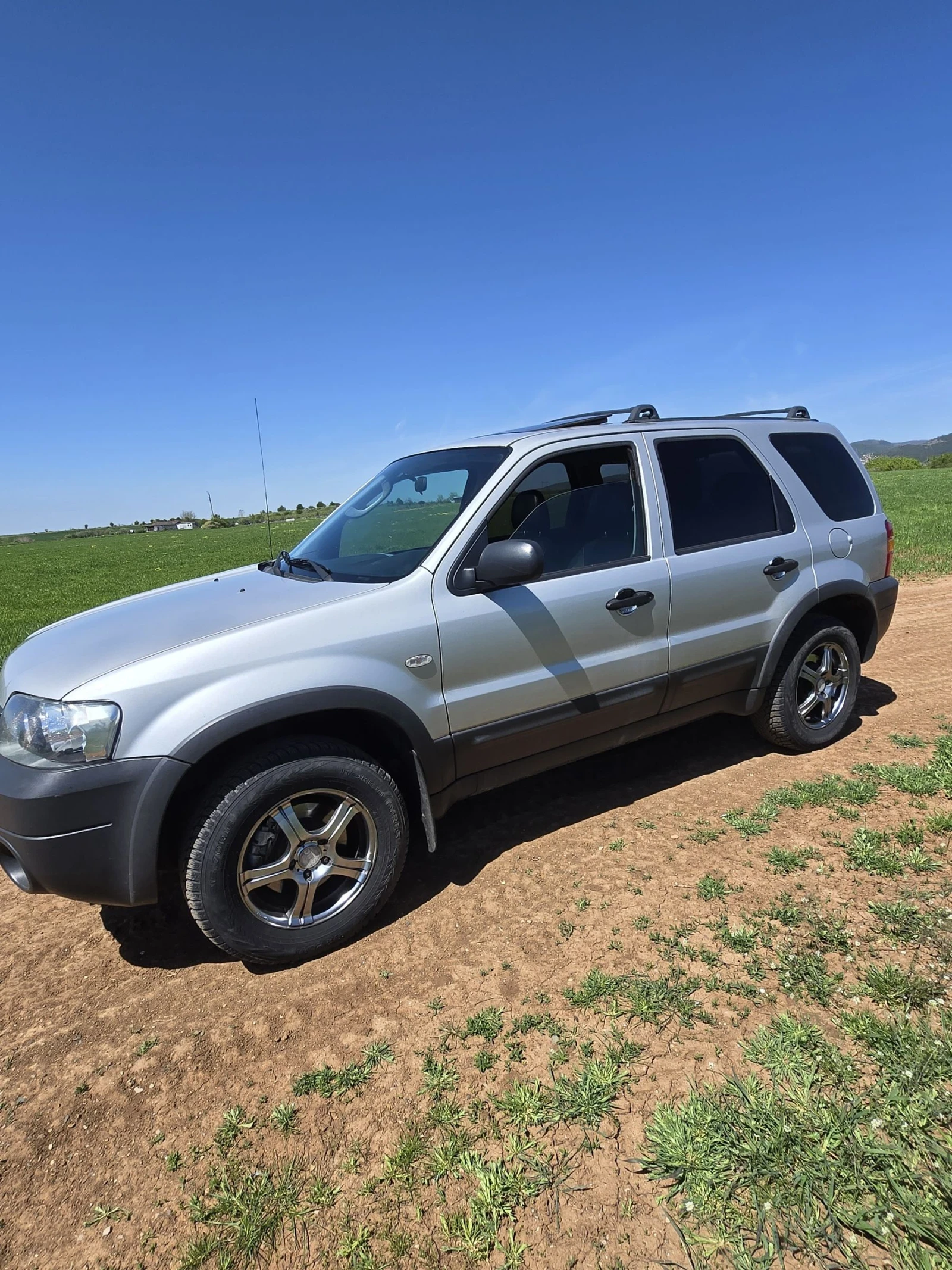 Ford Maverick 3.0 бензин 204к.с., снимка 3 - Автомобили и джипове - 54329585