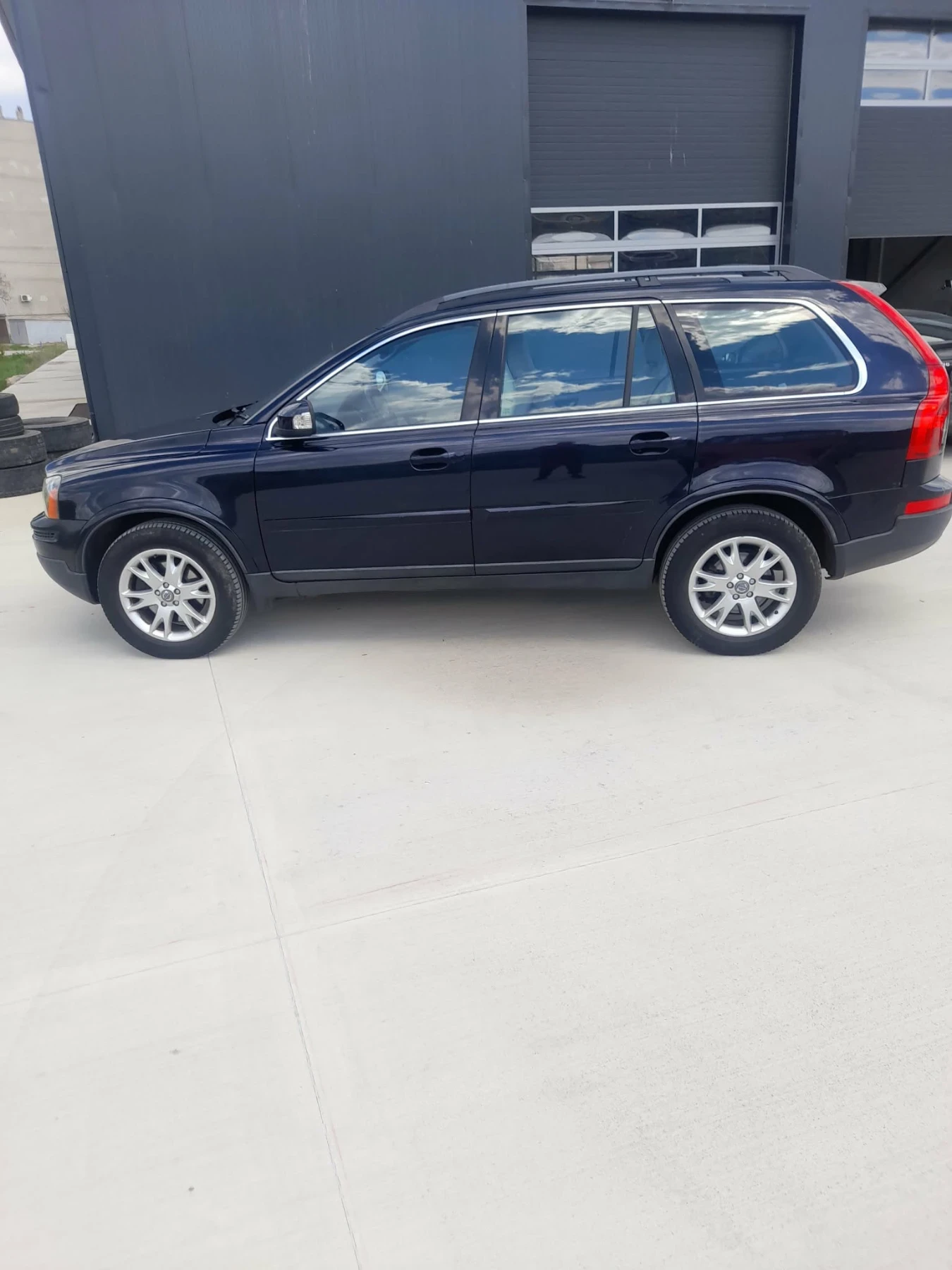 Volvo Xc90 D5, 7 местен, снимка 3 - Автомобили и джипове - 54443911