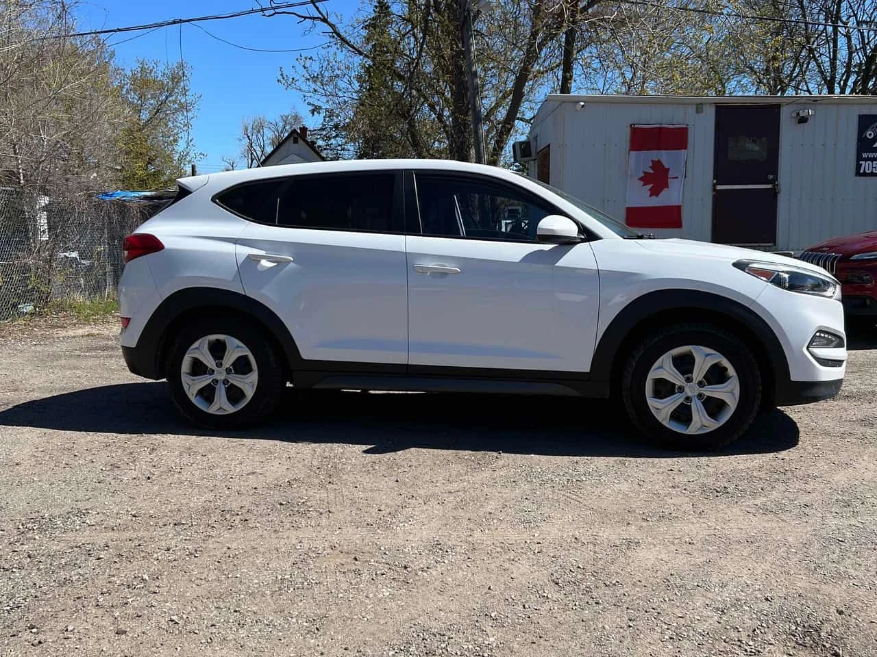 Hyundai Tucson * FWD 4dr 2.0L * CARFAX * 2 КЛЮЧА * KEYLESS * , снимка 3 - Автомобили и джипове - 54545606