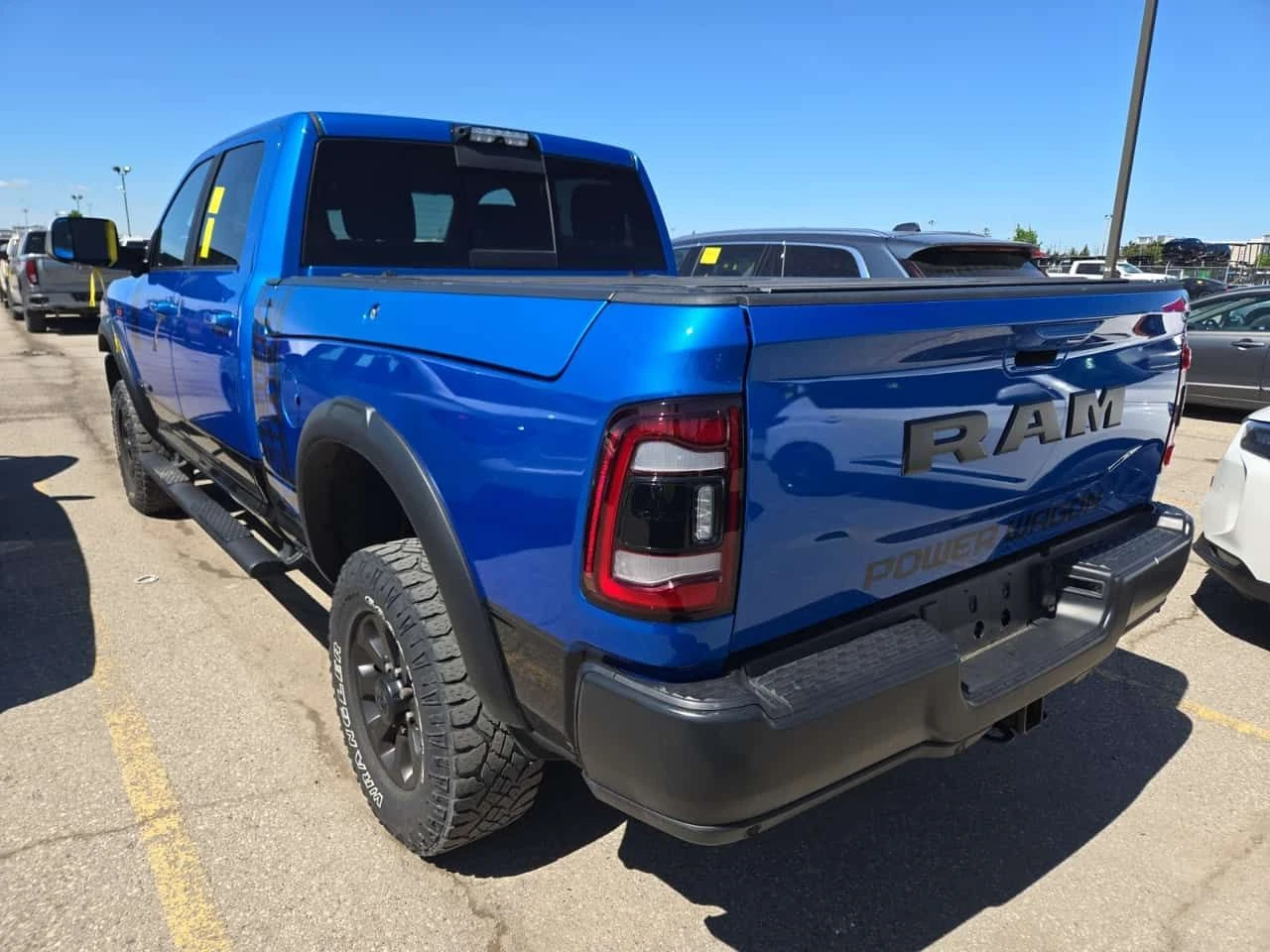 Dodge RAM 2500 POWER WAGON CREW CAB STD BED| CARFAX| АВТОКРЕДИТ, снимка 4 - Автомобили и джипове - 54656424