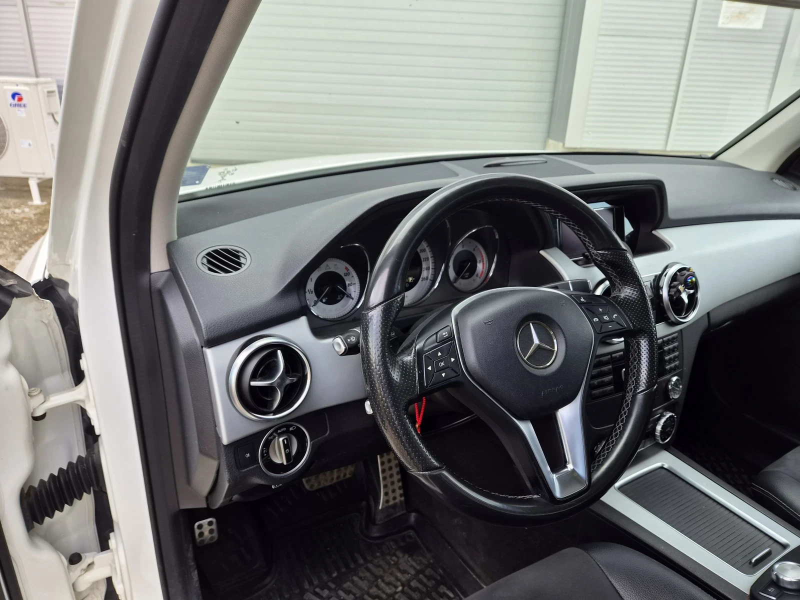 Mercedes-Benz GLK 2.2 170k.s, снимка 12 - Автомобили и джипове - 54748311