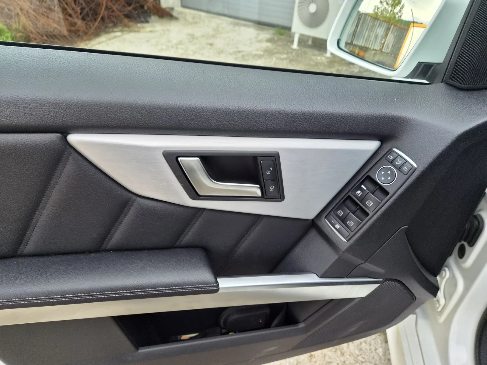 Mercedes-Benz GLK 2.2 170k.s, снимка 9 - Автомобили и джипове - 54748311