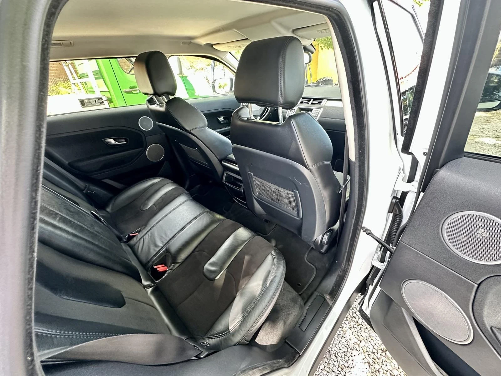 Land Rover Range Rover Evoque 2.2TD4, снимка 12 - Автомобили и джипове - 54836280