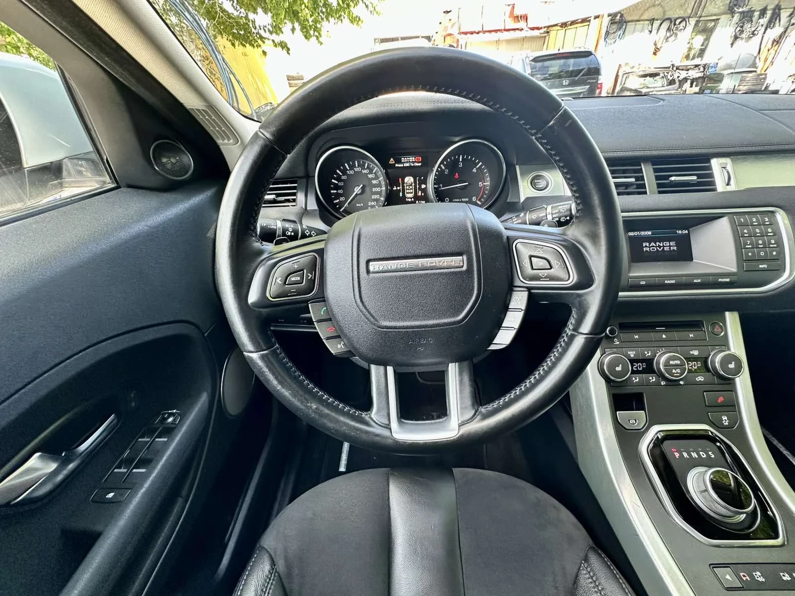 Land Rover Range Rover Evoque 2.2TD4, снимка 11 - Автомобили и джипове - 54836280