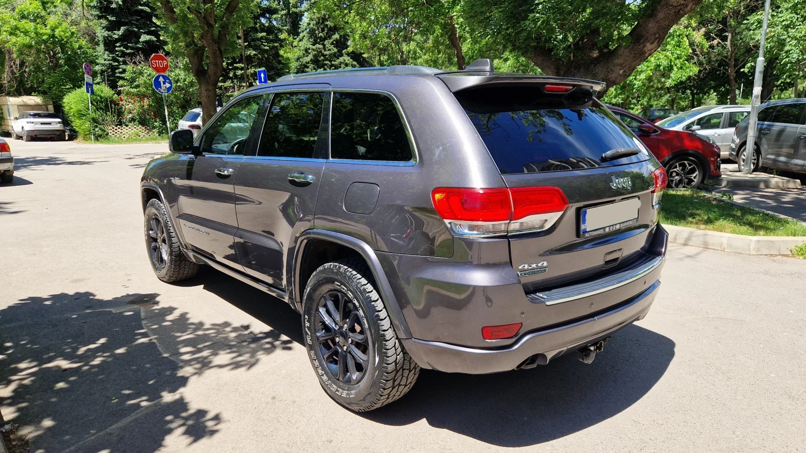 Jeep Grand cherokee Overland, снимка 6 - Автомобили и джипове - 54903832