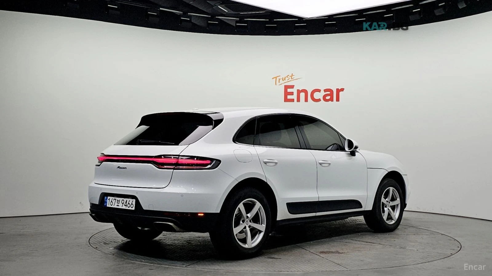 Porsche Macan * KEYLESS* Camera* ПОДГРЕВ* LED* , снимка 2 - Автомобили и джипове - 55133790