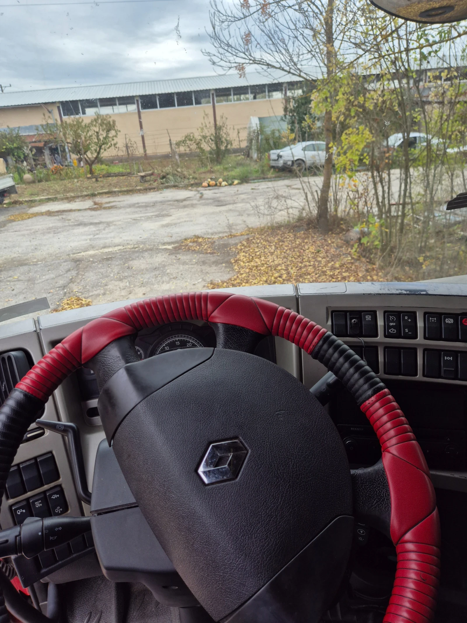 Renault Premium 460  - изображение 3