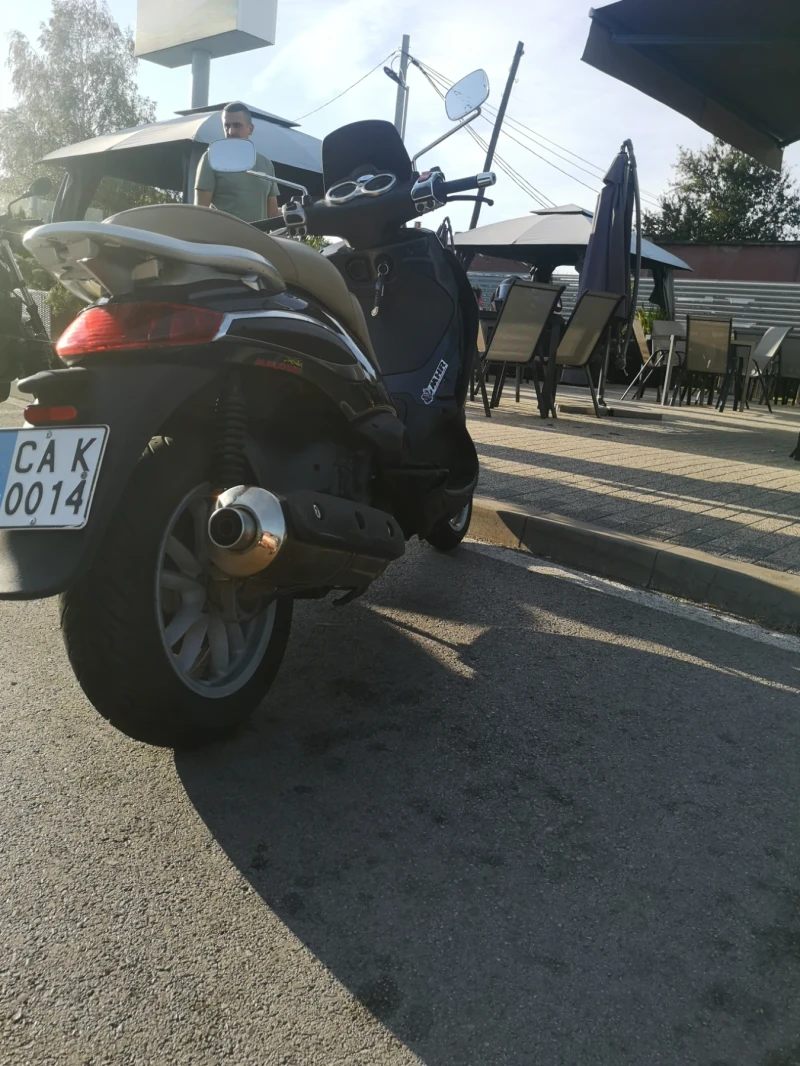 Piaggio Beverly 400i , снимка 2 - Мотоциклети и мототехника - 53540560