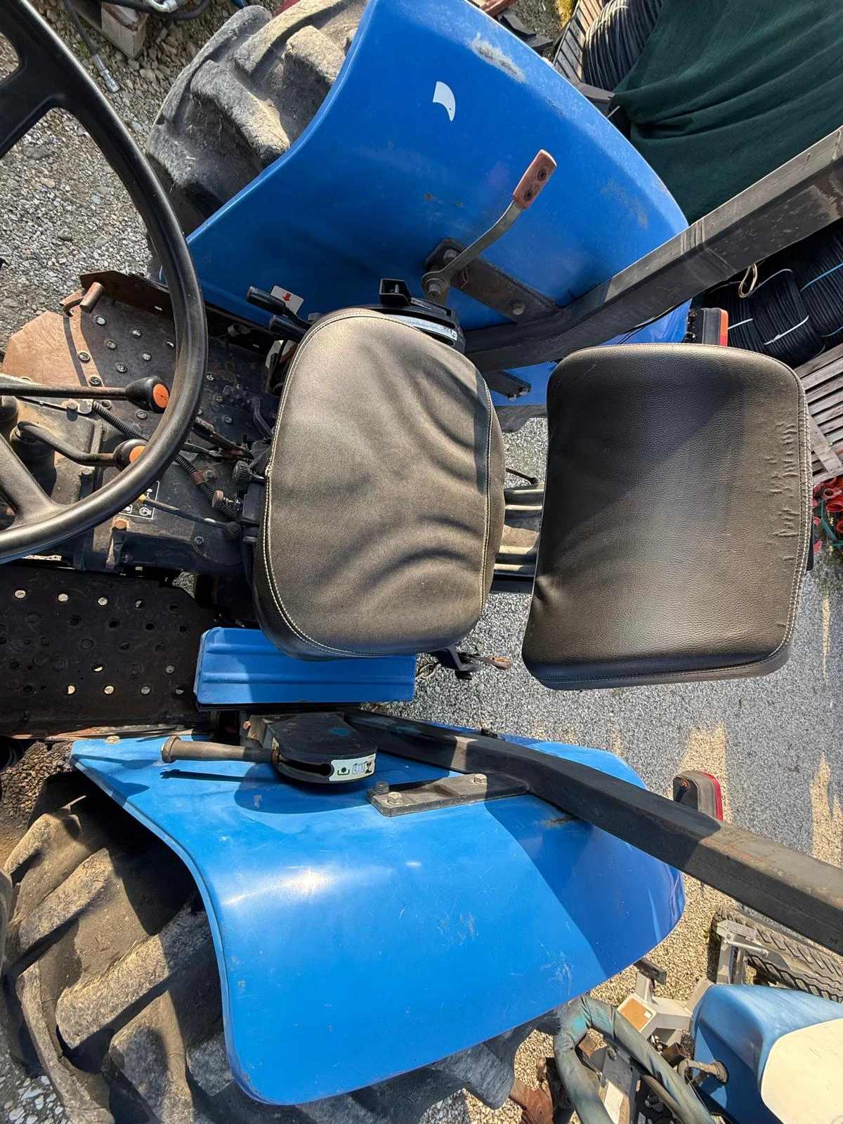 Трактор New Holland ТТ50, снимка 9 - Селскостопанска техника - 53724054