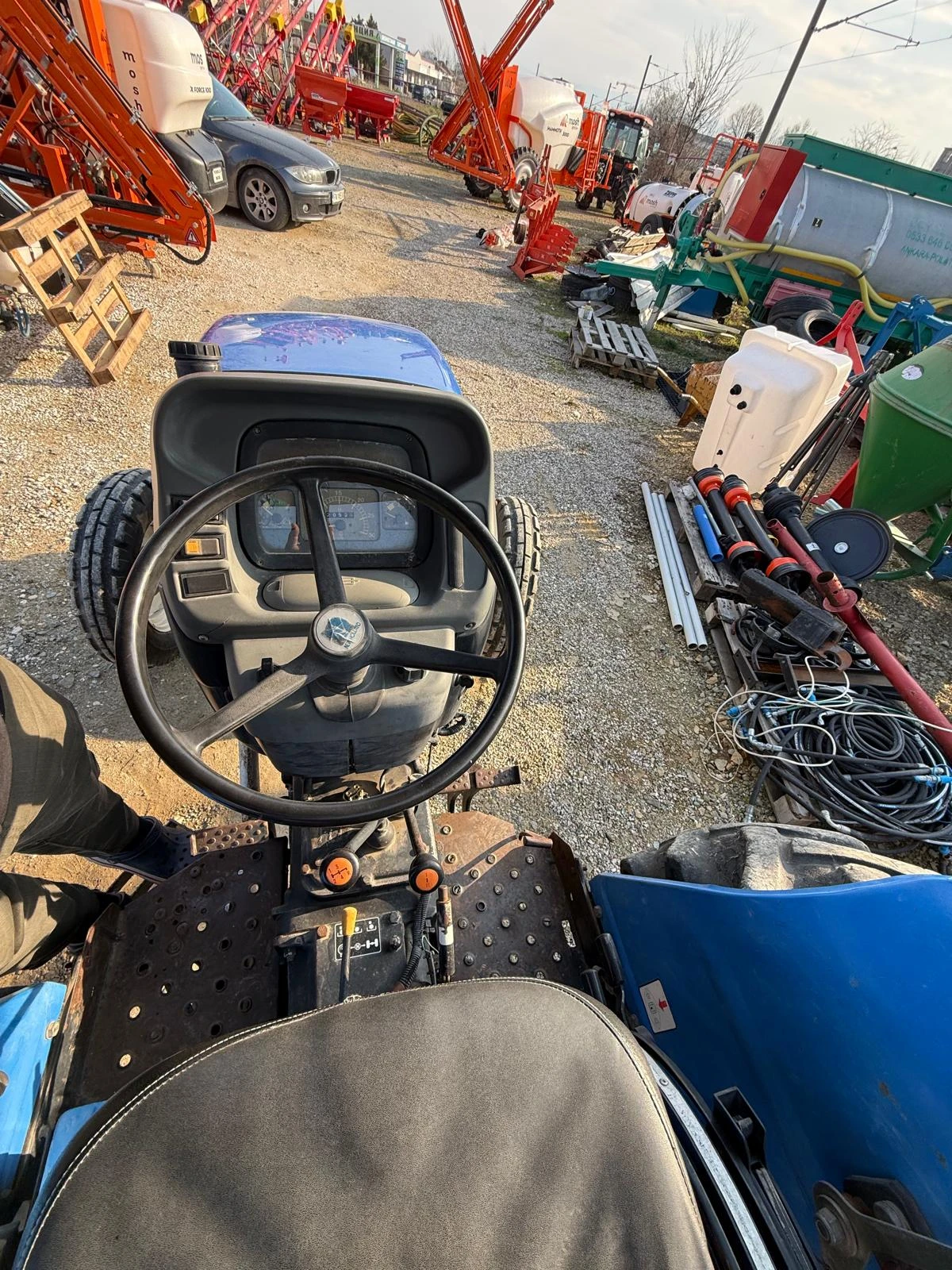 Трактор New Holland ТТ50, снимка 8 - Селскостопанска техника - 53724054