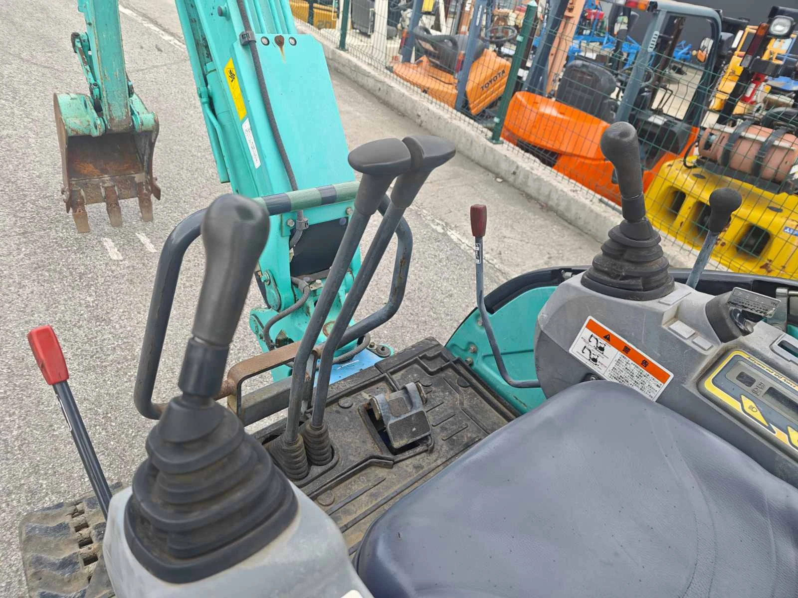 Багер Kubota 2018г 2 тона-перфект, снимка 4 - Индустриална техника - 54647955