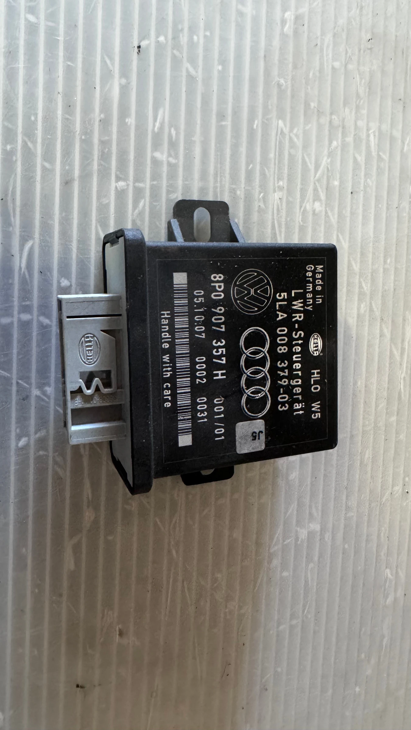   a Audi A6 - 8P0907357H / 5LA008379-03 | Mobile.bg   1