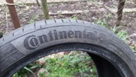 Гуми Летни 235/40R18, снимка 5