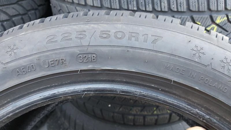 Гуми Зимни 225/50R17, снимка 7 - Гуми и джанти - 27401234