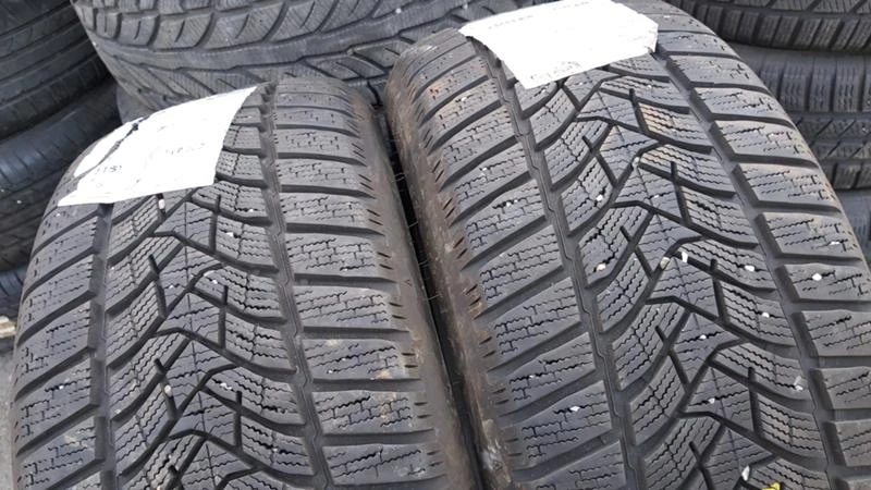 Гуми Зимни 225/50R17, снимка 2 - Гуми и джанти - 27401234