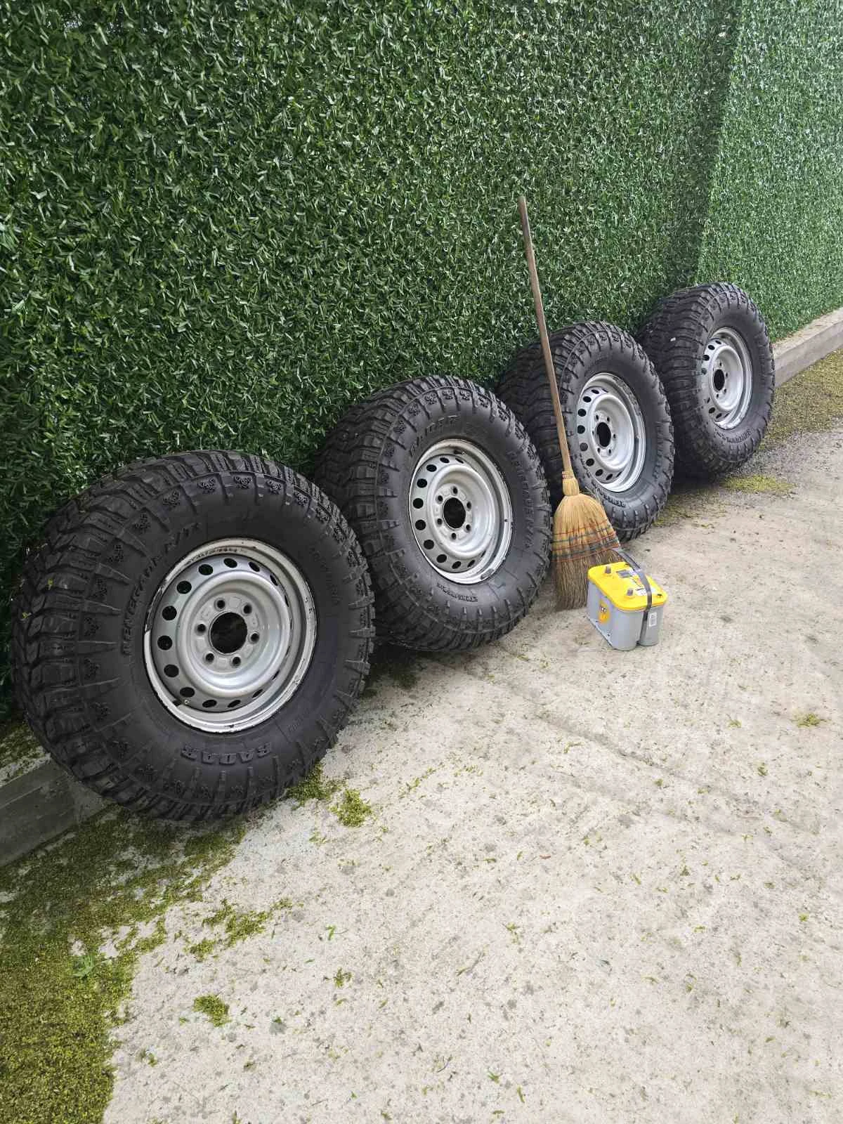 Гуми с джанти Други 285/75R16, снимка 16 - Гуми и джанти - 54543304