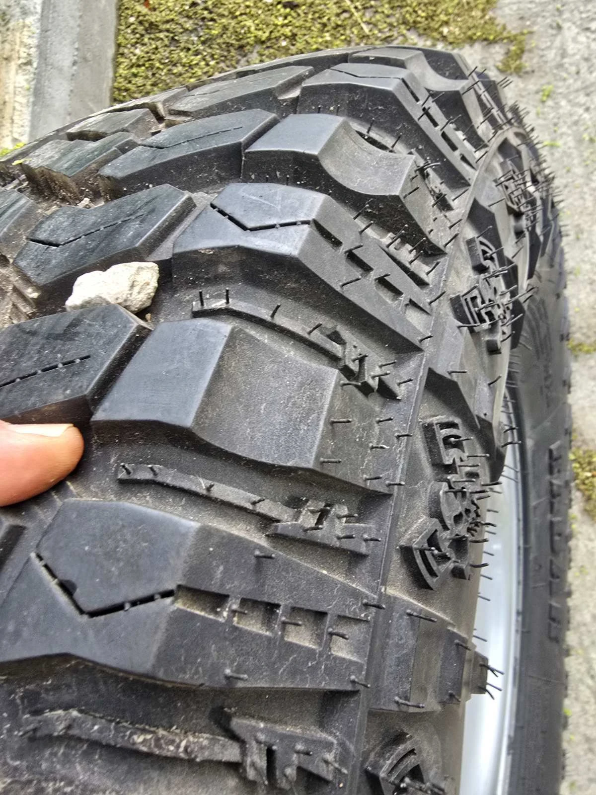 Гуми с джанти Други 285/75R16, снимка 6 - Гуми и джанти - 54543304