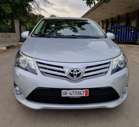 Toyota Avensis 2.0i НАВИ/КОЖА/КЕЙЛЕС FACELIFT ШВЕЙЦАРИЯ , снимка 2