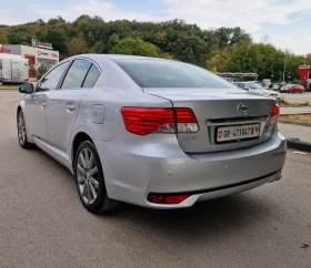 Toyota Avensis 2.0i НАВИ/КОЖА/КЕЙЛЕС FACELIFT ШВЕЙЦАРИЯ , снимка 5