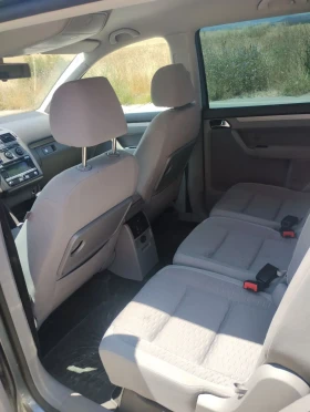 Обява за продажба на VW Touran ~8 300 лв. - изображение 9