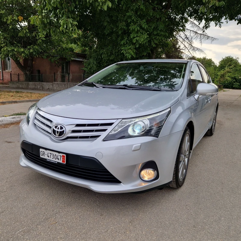 Toyota Avensis 2.0i НАВИ/КОЖА/КЕЙЛЕС FACELIFT ШВЕЙЦАРИЯ , снимка 3 - Автомобили и джипове - 47210249