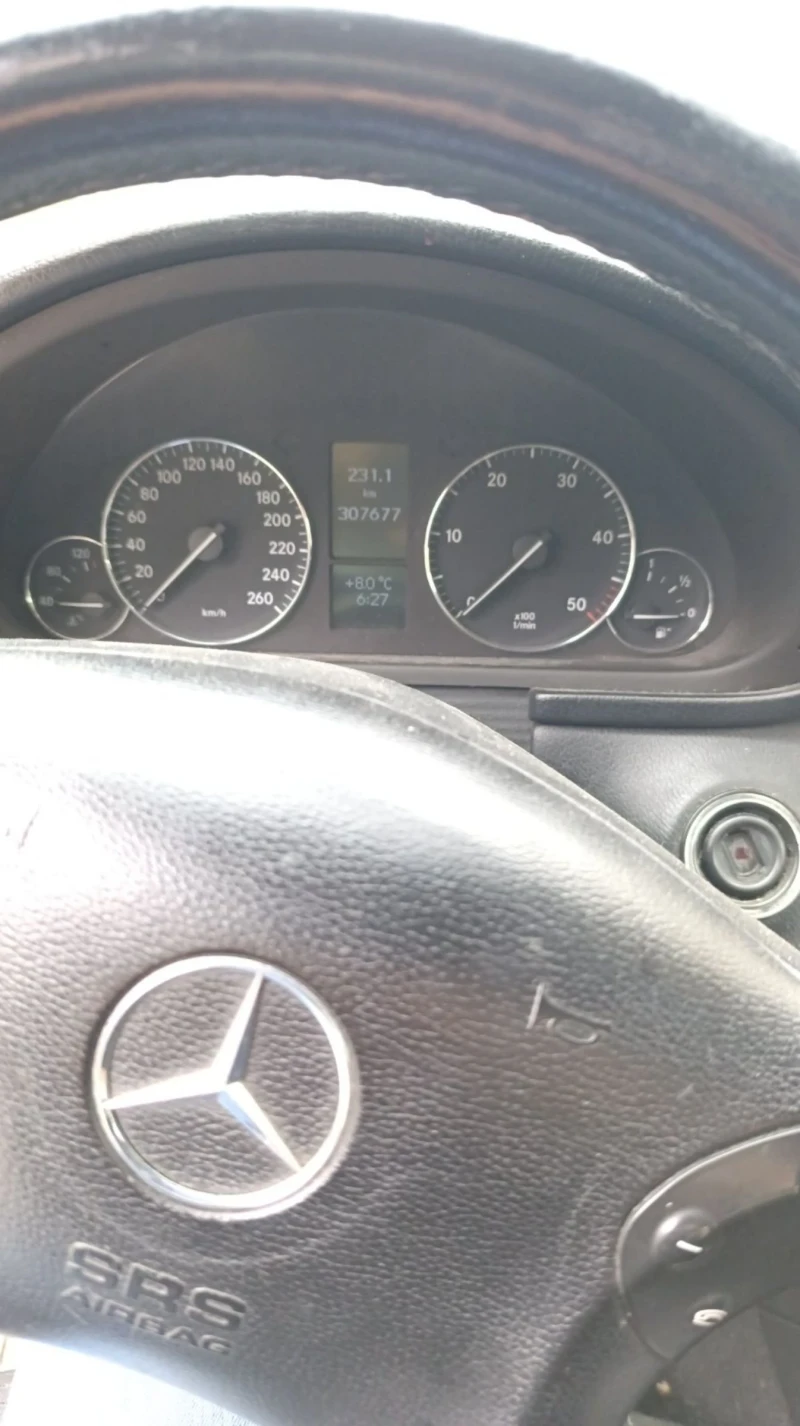 Mercedes-Benz C 270, снимка 4 - Автомобили и джипове - 47925072