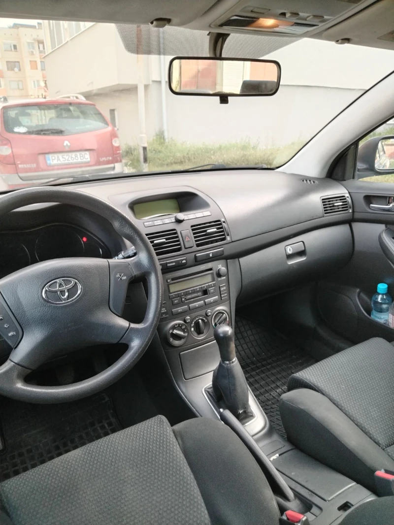 Toyota Avensis 1.8 VVT, снимка 7 - Автомобили и джипове - 52950815