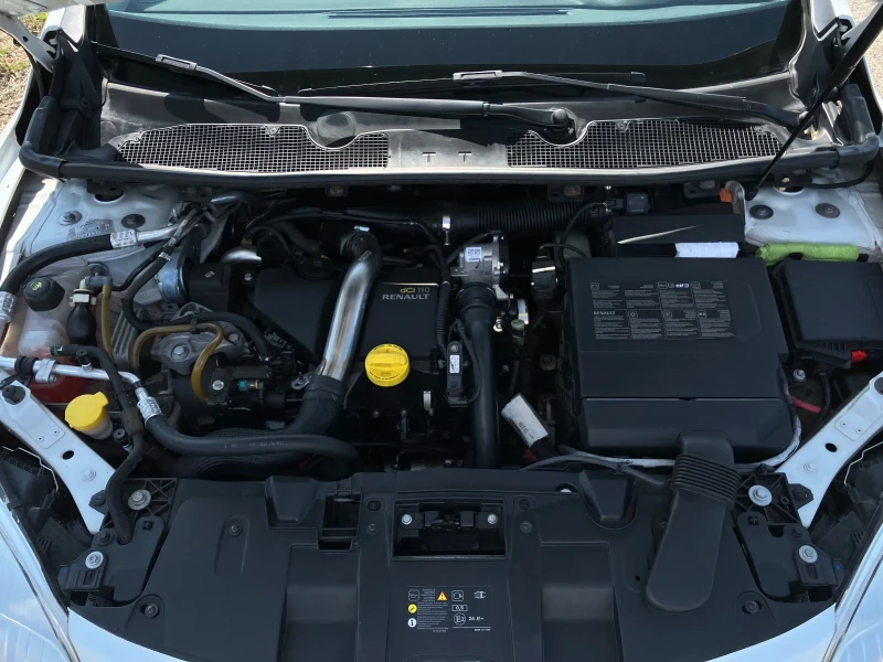 Renault Megane 1.5 DCI, снимка 13 - Автомобили и джипове - 52568435