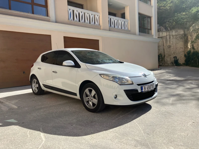 Renault Megane 1.5 DCI, снимка 5 - Автомобили и джипове - 52568435