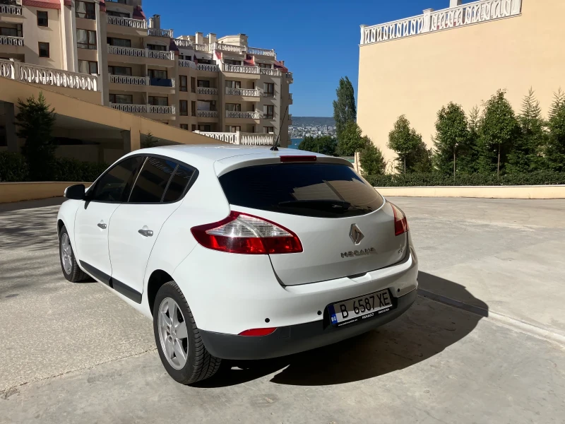Renault Megane 1.5 DCI, снимка 7 - Автомобили и джипове - 52568435