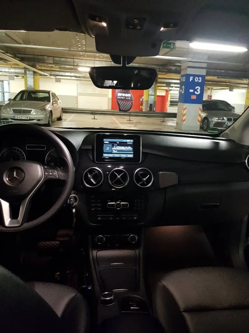 Mercedes-Benz B 200 Фабричен Метан, снимка 8 - Автомобили и джипове - 52252221