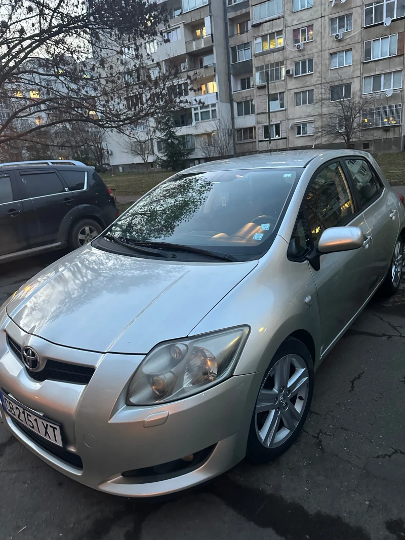 Toyota Auris, снимка 5 - Автомобили и джипове - 52258867