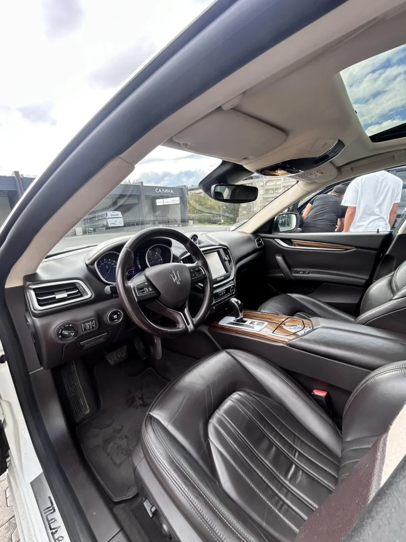Maserati Ghibli, снимка 6 - Автомобили и джипове - 52590645