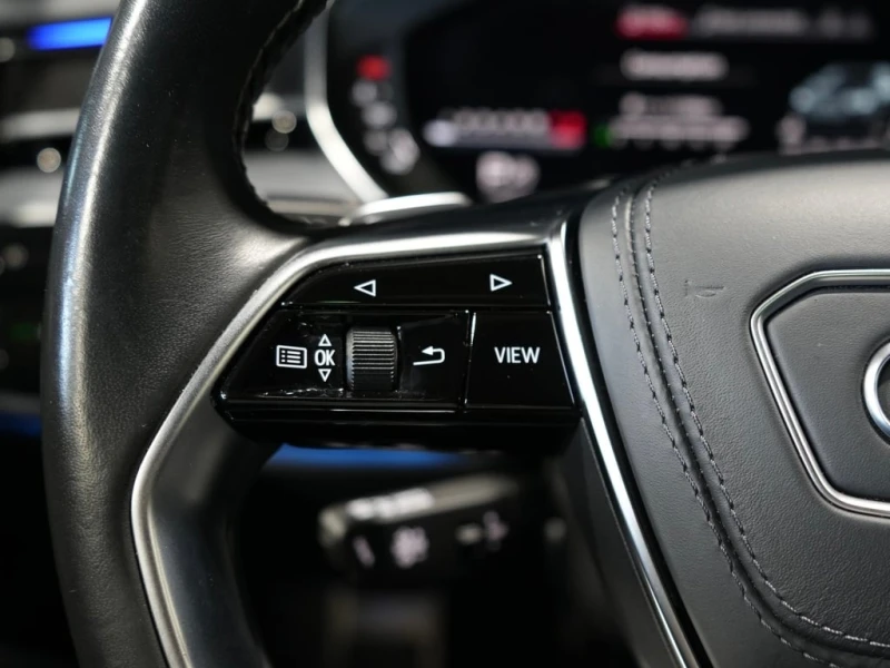 Audi S8 * АВТО КРЕДИТ* ЦЕНА ДО БГ * СЕРВИЗНА ИСТОРИЯ * , снимка 12 - Автомобили и джипове - 52914050