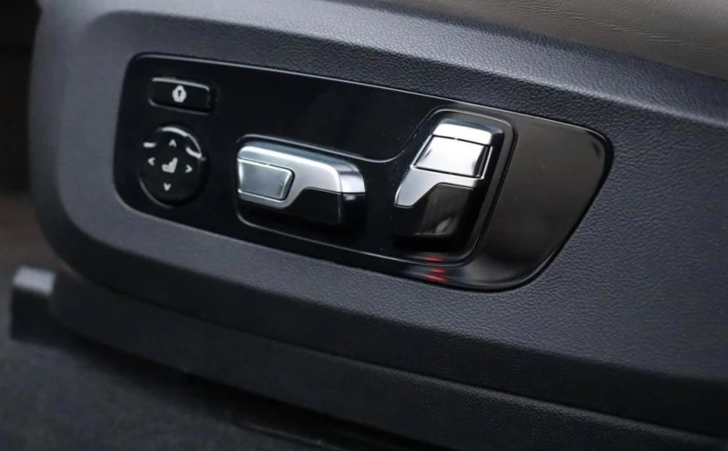 BMW X5M Competition, снимка 12 - Автомобили и джипове - 53004013